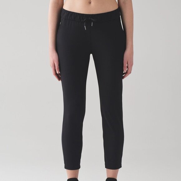 Lululemon Athletica Black On the Fly Pant size 4 - Picture 1 of 6